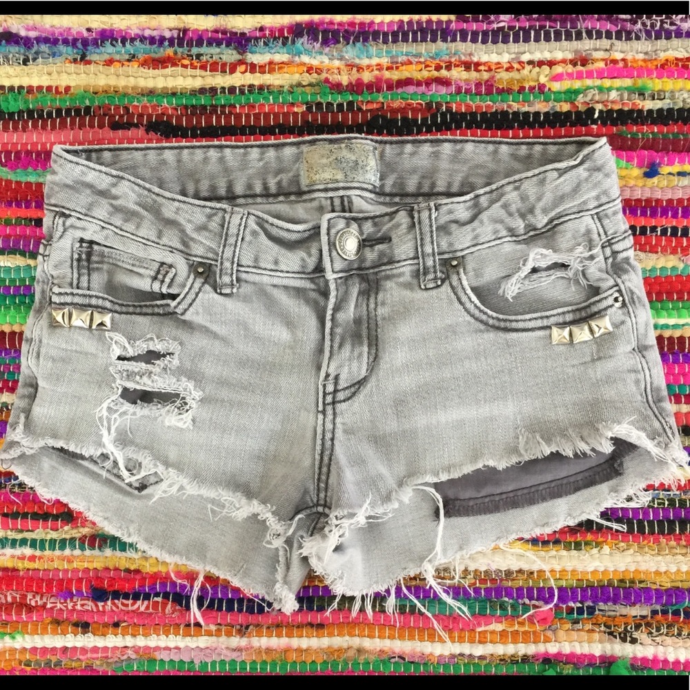 Aeropostale Gray Distressed Denim/Jean Shorts